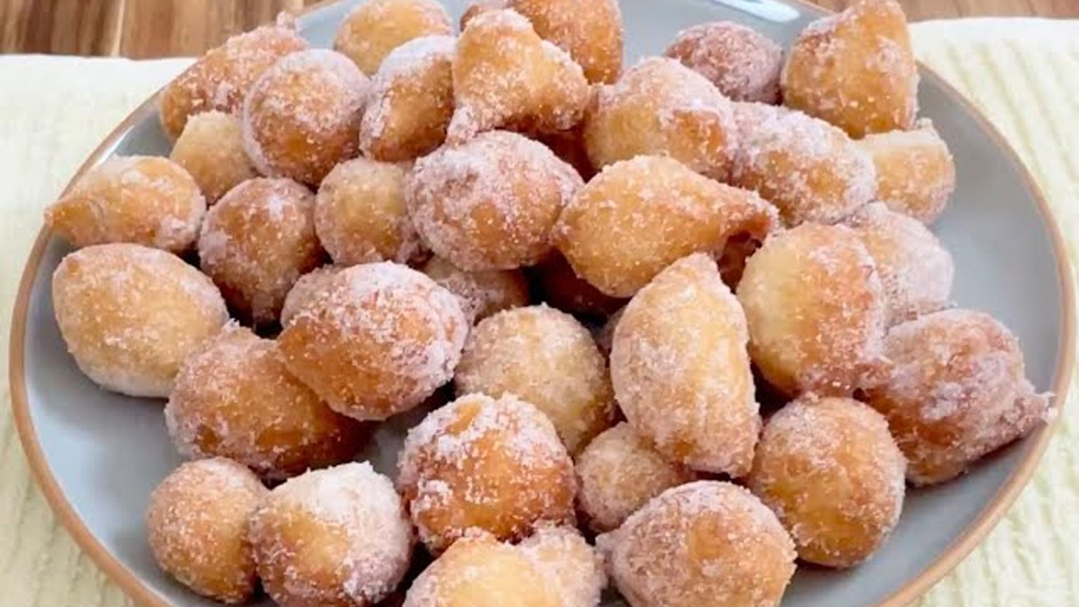 Its Not A Carnevale Party Without This Frittelle Recipe America Domani