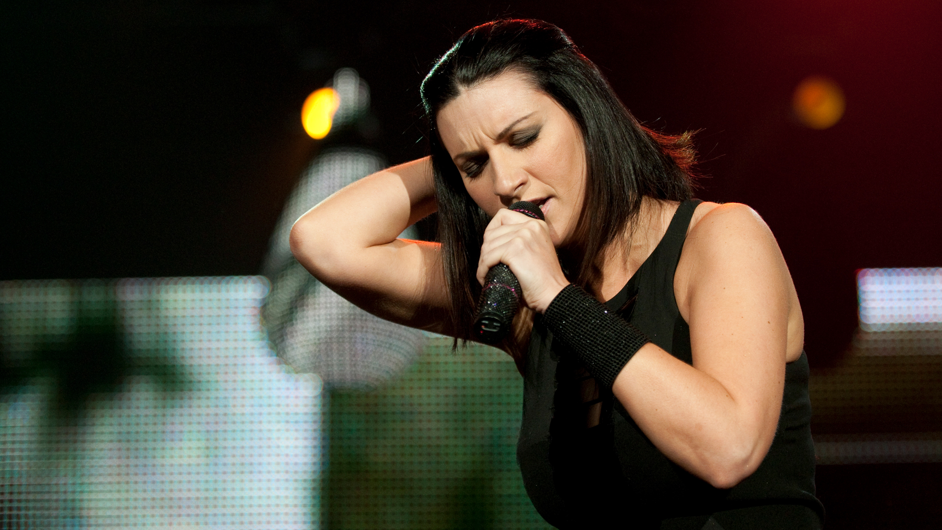 Laura Pausini Reflects and Celebrates Her 30 Year Music Career