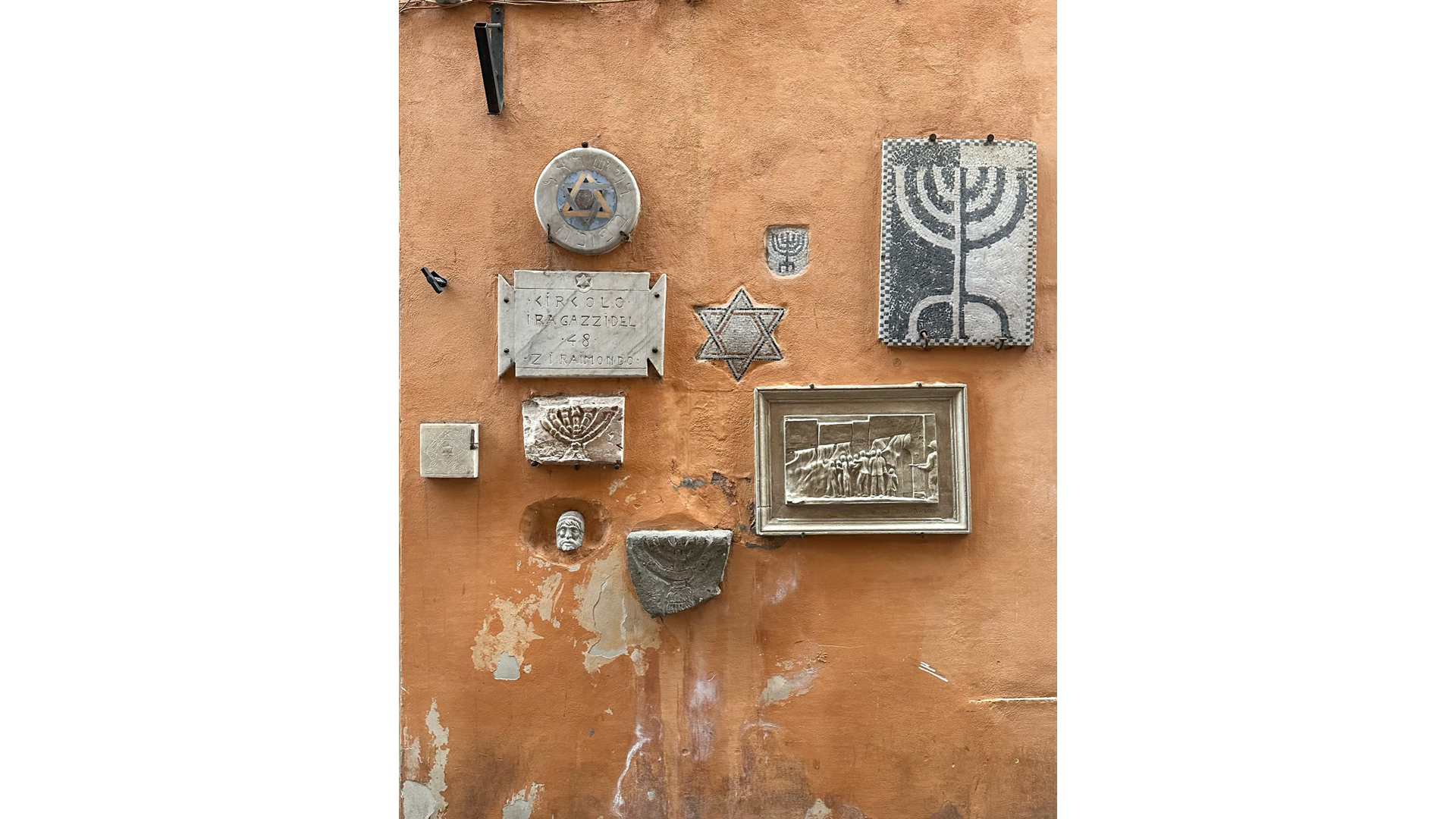 holocaust stones, jewish items in Italy