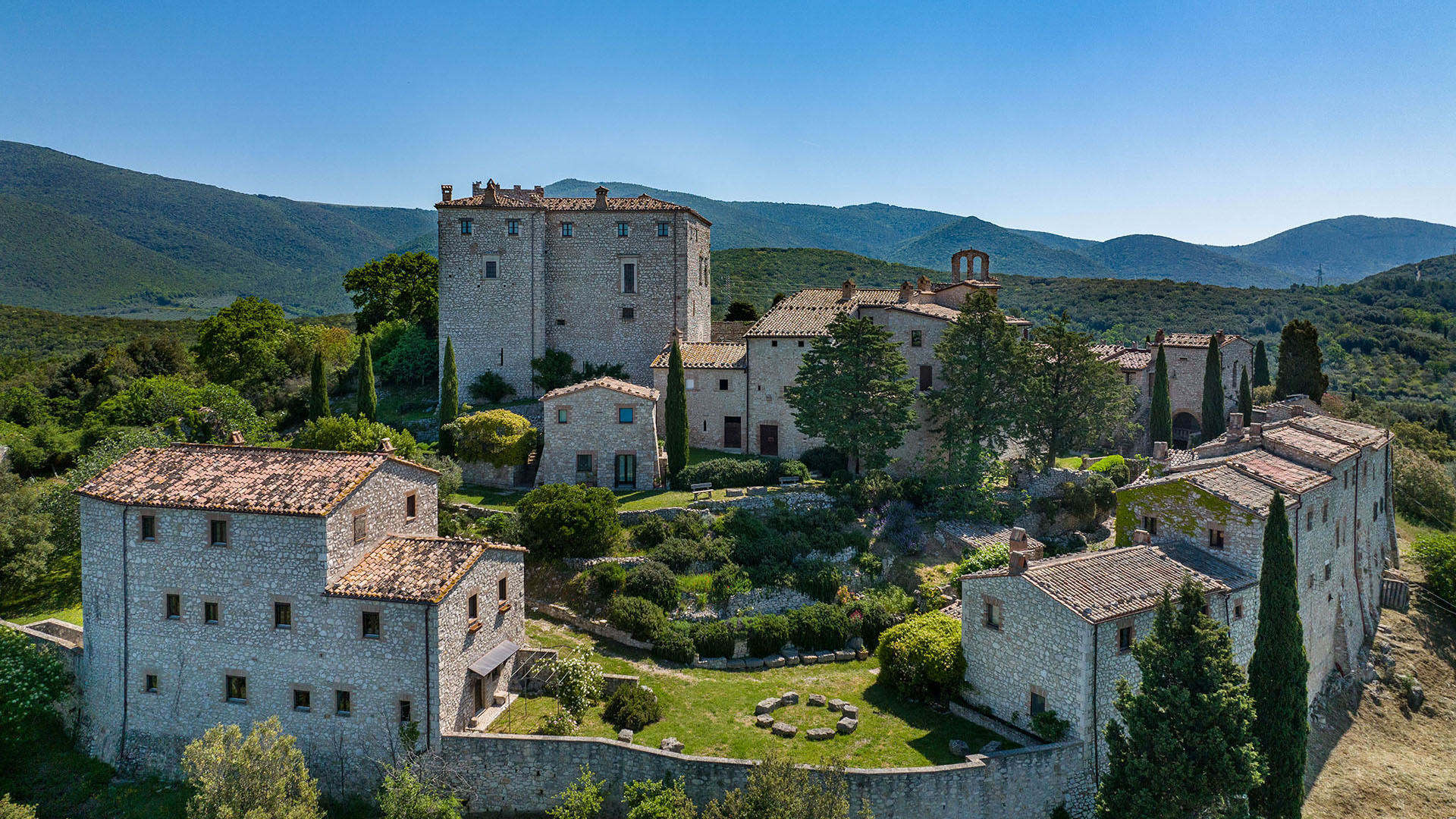 italian medieval castle