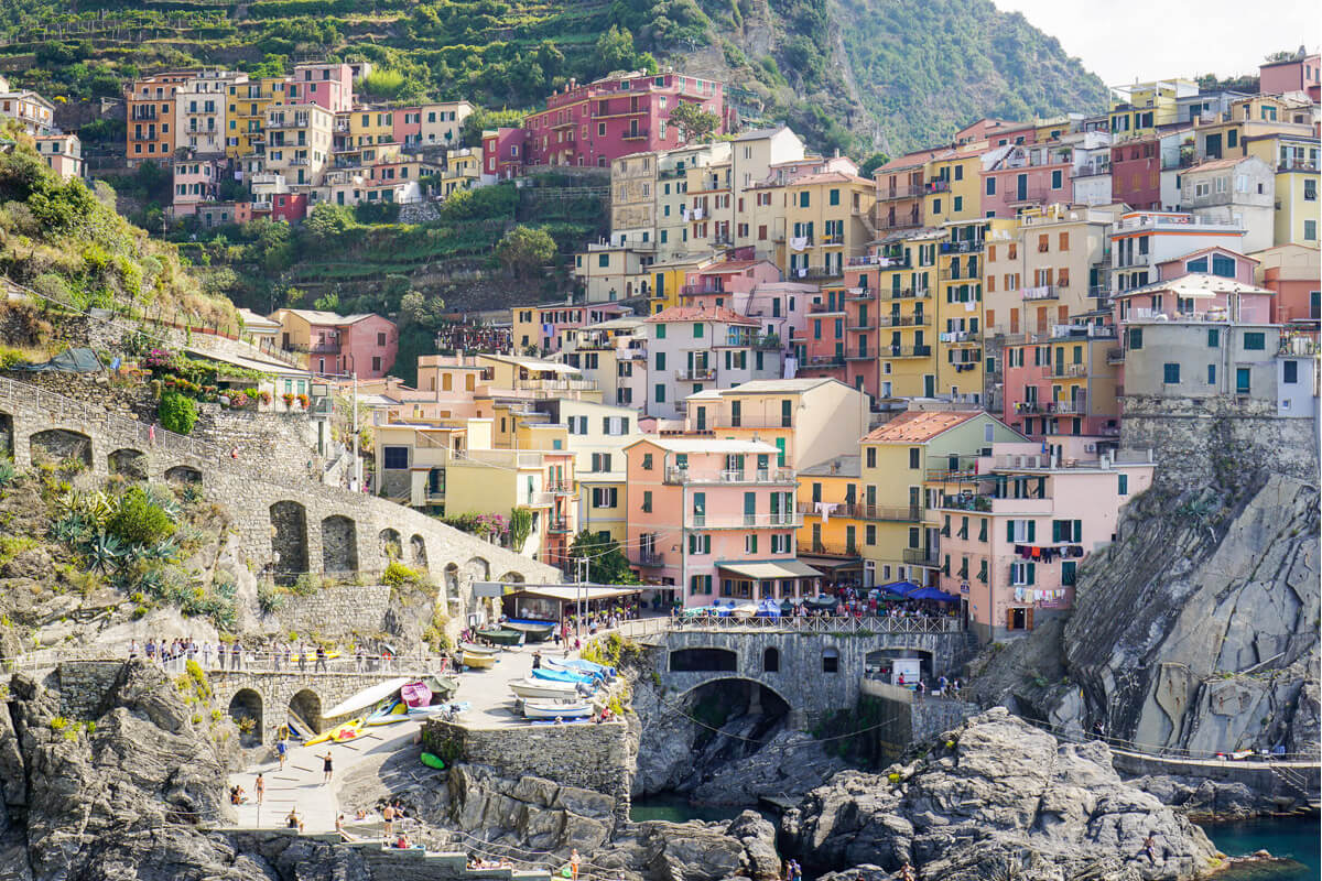 Discover the Enchantment of Cinque Terre: Italy's Coastal Gem